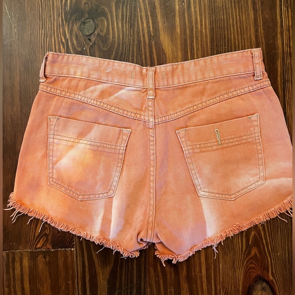 FREE PEOPLE Irreplaceable Tie Dye Orange Cut Off Shorts - Picture 4 of 4